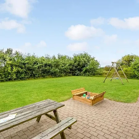 Tyttebaervej V بيت للعطل *