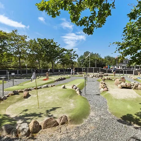 Tyttebaervej V بيت للعطل